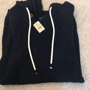 American Eagle Pullover